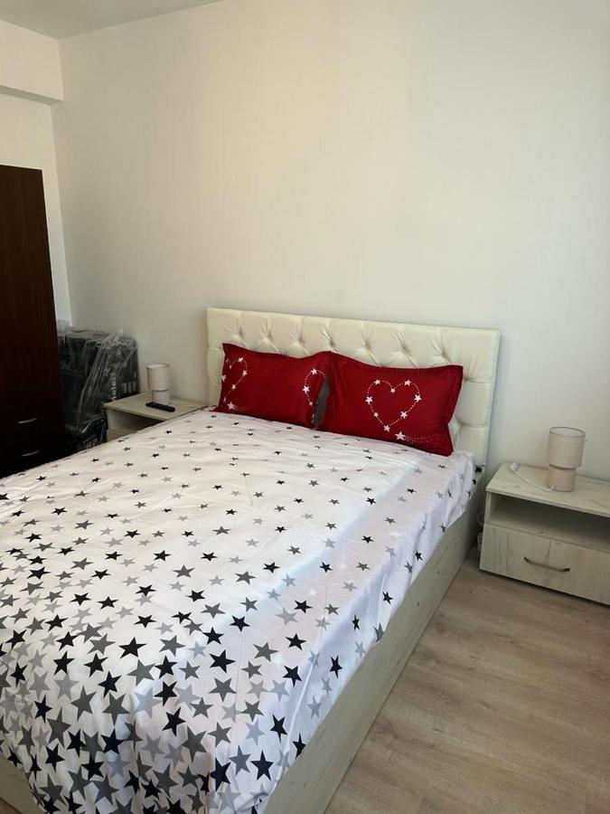 Velovan Apartment Craiova Ngoại thất bức ảnh